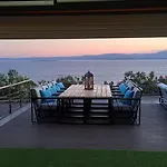 Mavi Panorama Vila *