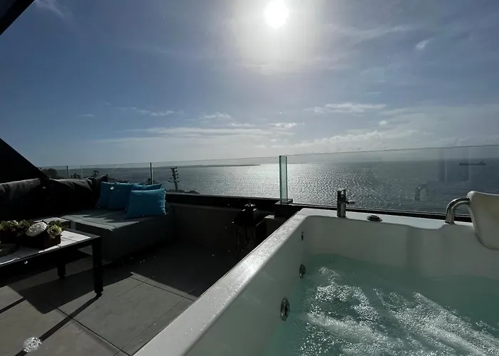 فيلة Mavi Panorama *